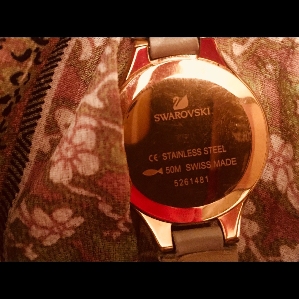 Watch - Picture 2 of 3